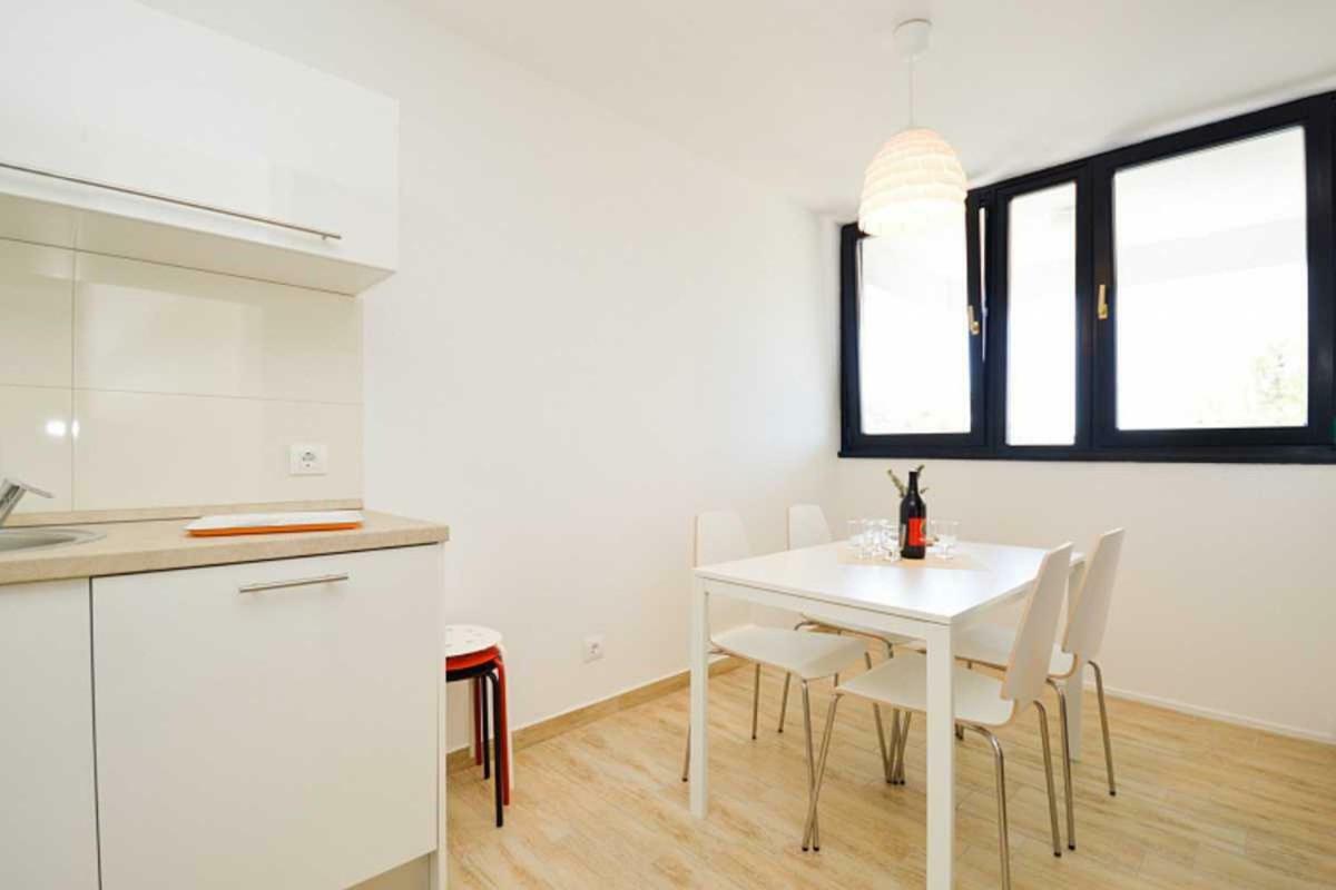 Leut Apartment, 3Min Beach, 15Min Center Pula Zewnętrze zdjęcie