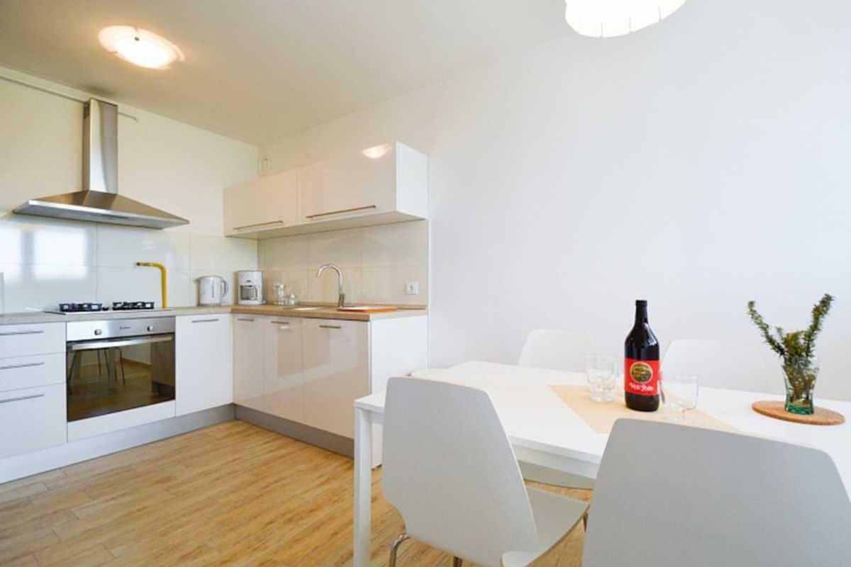 Leut Apartment, 3Min Beach, 15Min Center Pula Zewnętrze zdjęcie